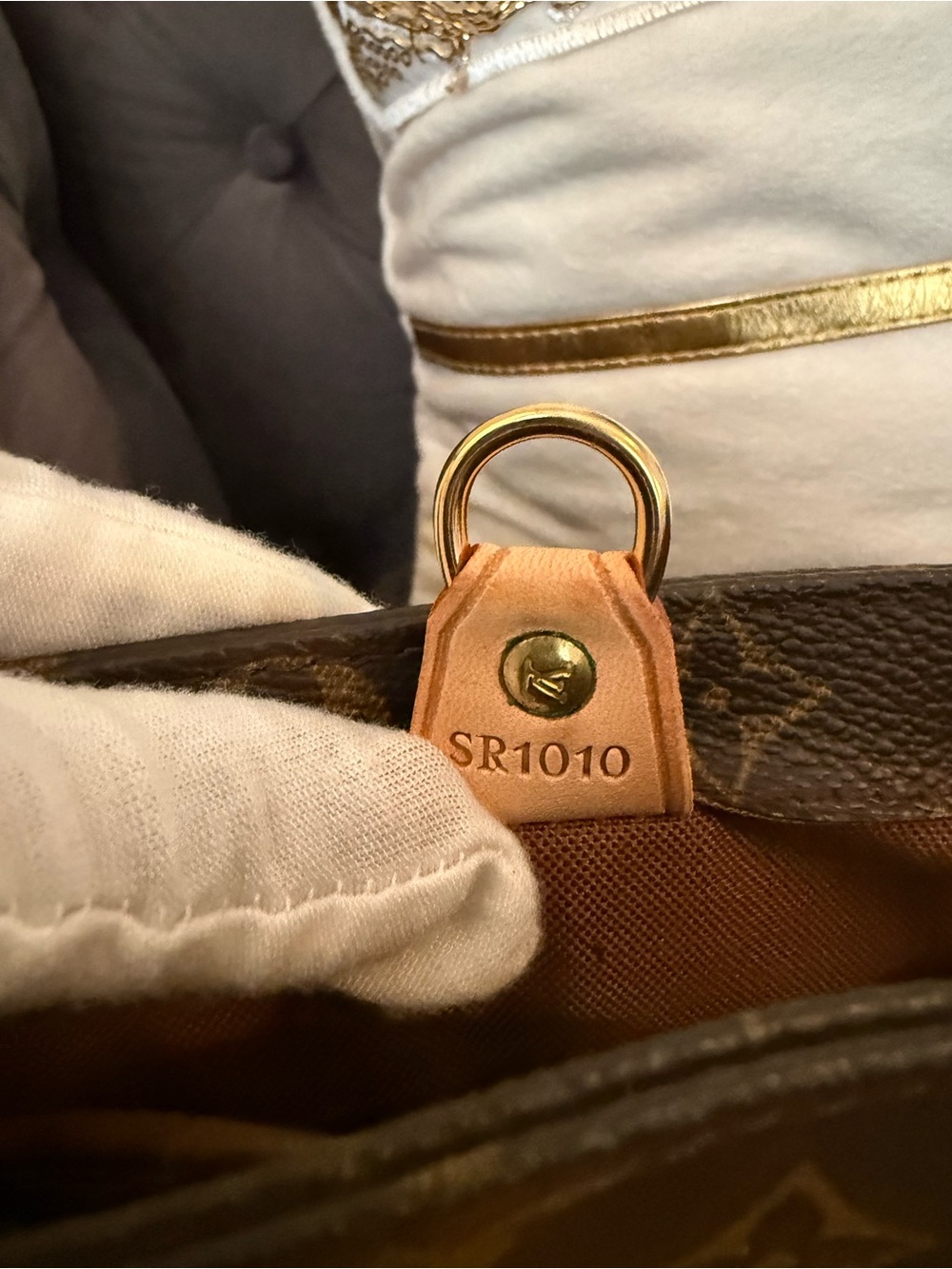 🔥EUC Louis Vuitton Monogram Vavin PM SR1010 comes with dustbag🔥 - Picture 6 of 17